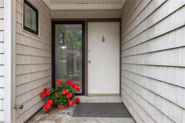 3934 Whispering Oaks PL, Virginia Beach, VA 23455