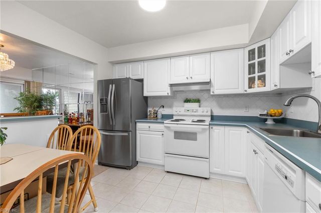 3934 Whispering Oaks PL, Virginia Beach, VA 23455