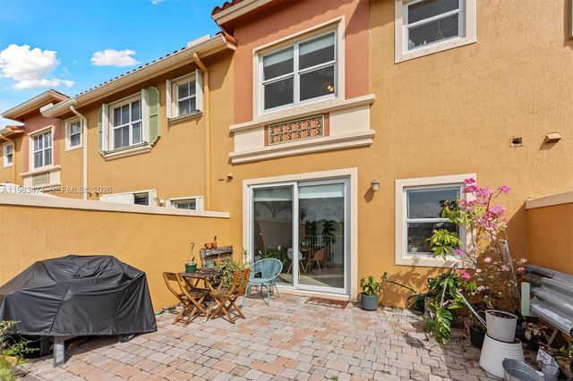 1086 SW 144th Ave 802, Pembroke Pines, FL 33027