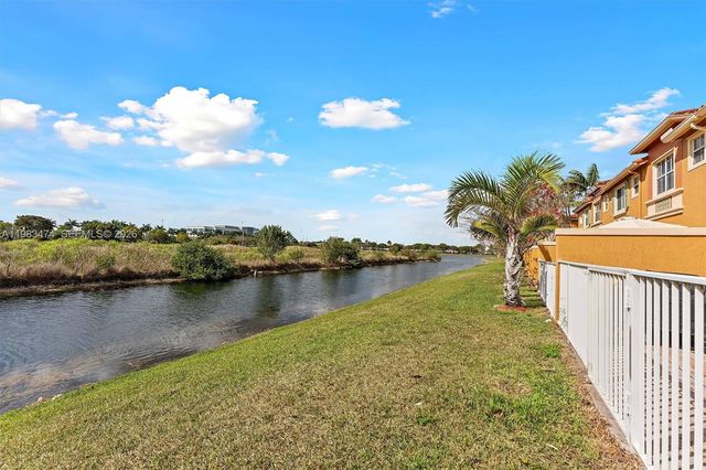 1086 SW 144th Ave 802, Pembroke Pines, FL 33027