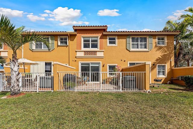 1086 SW 144th Ave 802, Pembroke Pines, FL 33027