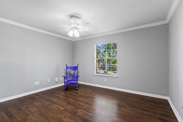 7615 Theisswood Road, Spring, TX 77379