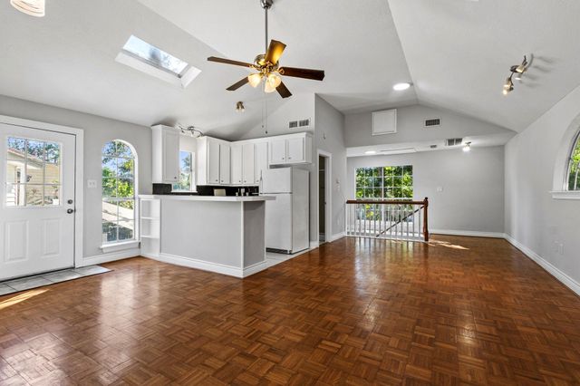 7615 Theisswood Road, Spring, TX 77379