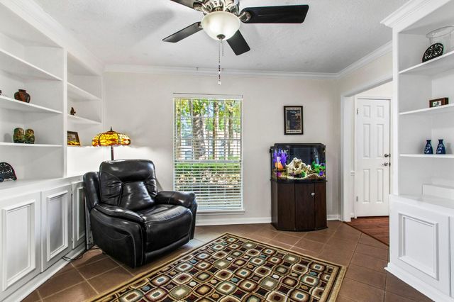 7615 Theisswood Road, Spring, TX 77379