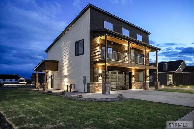 370 Camas Street, Sugar City, ID 83448