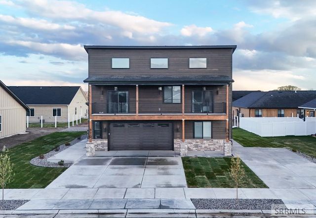 370 Camas Street, Sugar City, ID 83448