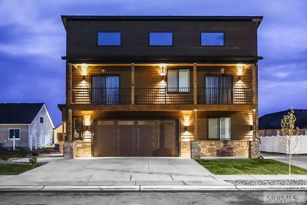 Image 2 of property listing at 370 Camas Street, Sugar City, ID 83448