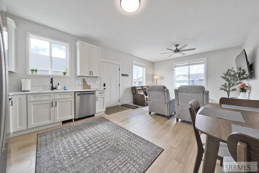 Image 38 of property listing at 370 Camas Street, Sugar City, ID 83448