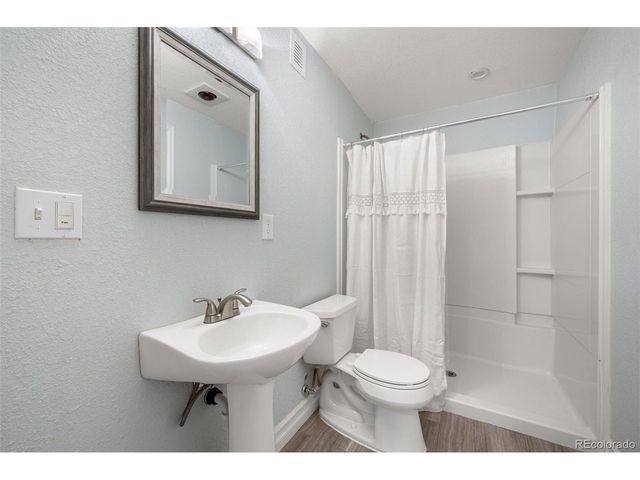 3682 E 92nd Pl, Thornton, CO 80229