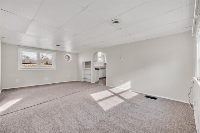 515 2nd Avenue W, Milan, IL 61264