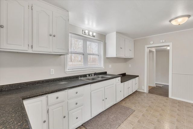 515 2nd Avenue W, Milan, IL 61264
