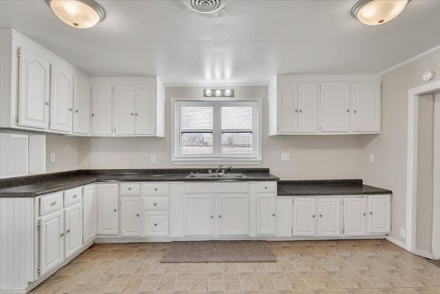 515 2nd Avenue W, Milan, IL 61264