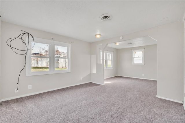 515 2nd Avenue W, Milan, IL 61264