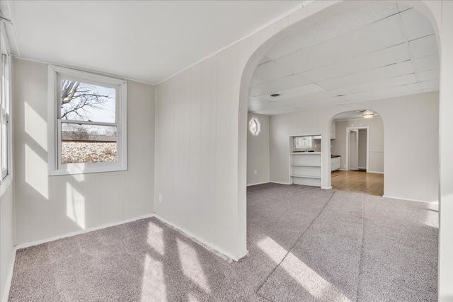 515 2nd Avenue W, Milan, IL 61264