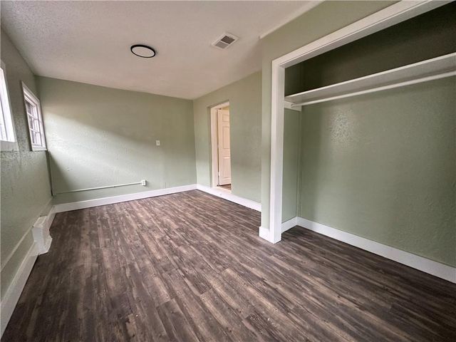 2124 E 78th Street, Kansas City, MO 64132