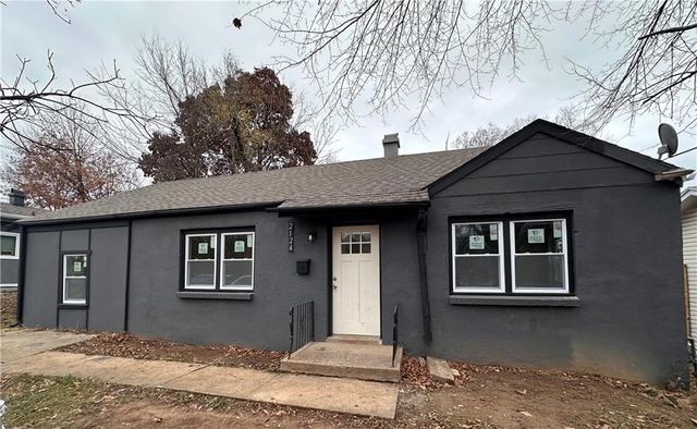 2124 E 78th Street, Kansas City, MO 64132