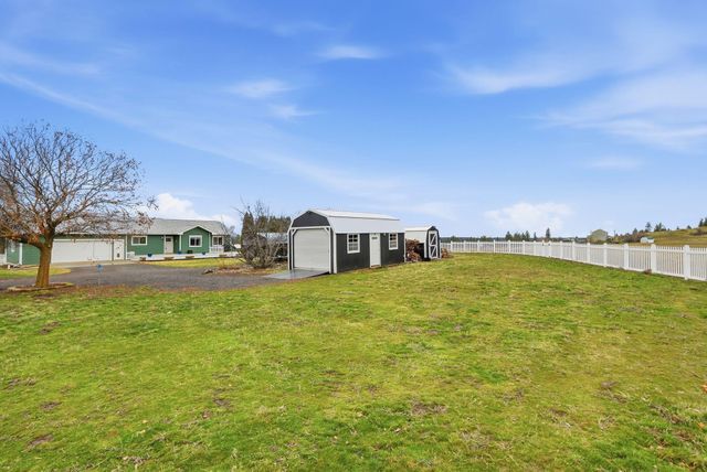 14211 S Keeney Rd, Spokane, WA 99224