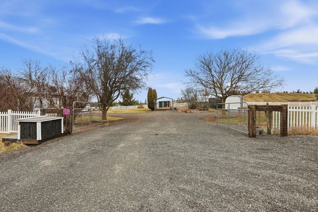 14211 S Keeney Rd, Spokane, WA 99224