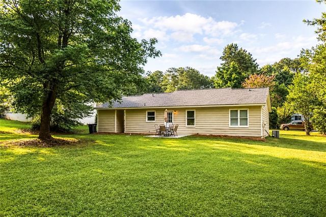 90 Cedar Creek Drive, Covington, GA 30014