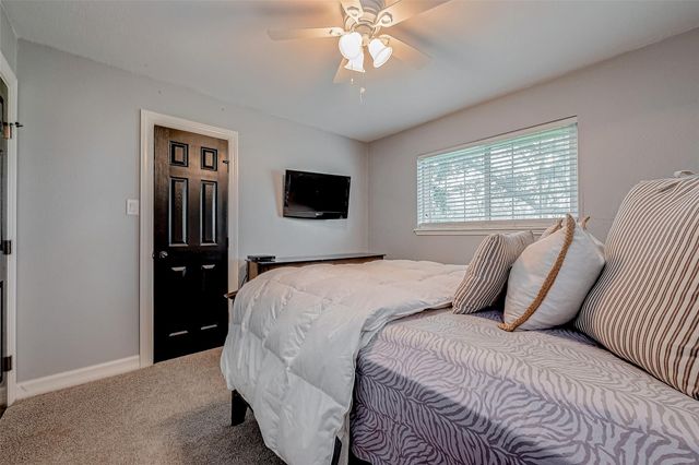 3819 Cottonwood School Road, Rosenberg, TX 77471