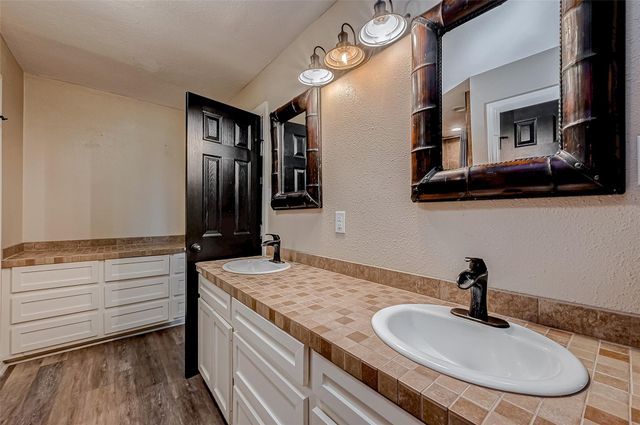 3819 Cottonwood School Road, Rosenberg, TX 77471