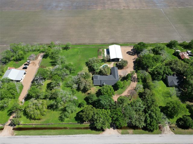 3819 Cottonwood School Road, Rosenberg, TX 77471