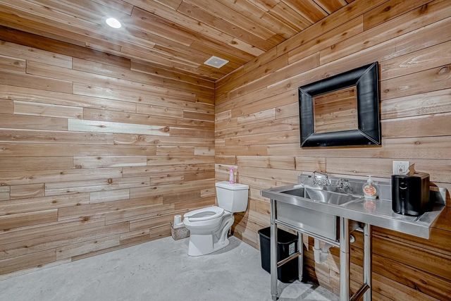 3819 Cottonwood School Road, Rosenberg, TX 77471