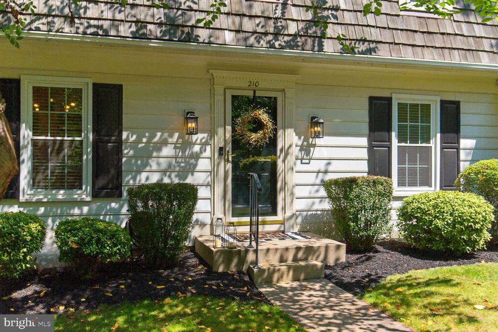 210 FAIRGROVE CIR, Gaithersburg, MD 20877