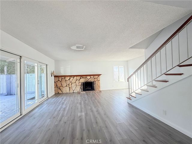 869 W 14th Street, Upland, CA 91786