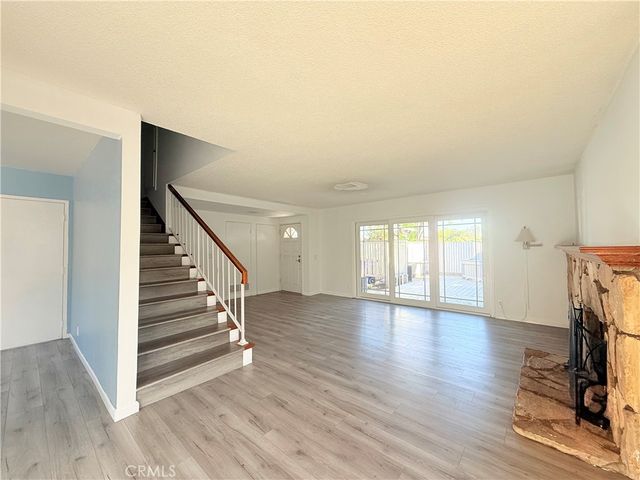 869 W 14th Street, Upland, CA 91786