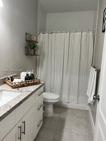 933 NW 2nd Avenue, Fort Lauderdale, FL 33311