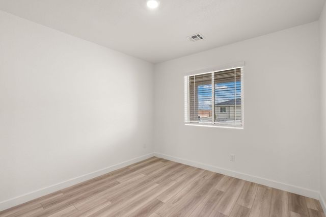 1532 Rawhide Loop NE, Rio Rancho, NM 87144