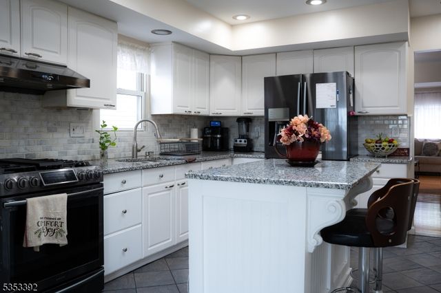 15 Millridge Rd, Secaucus Town, NJ 07094