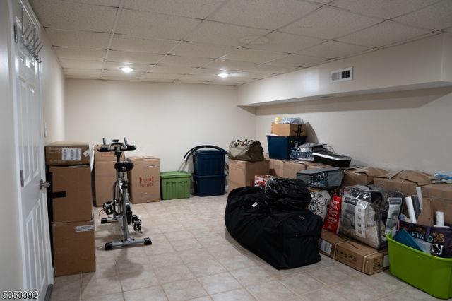 15 Millridge Rd, Secaucus Town, NJ 07094