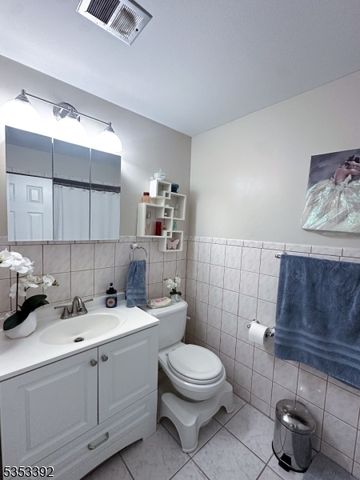 15 Millridge Rd, Secaucus Town, NJ 07094