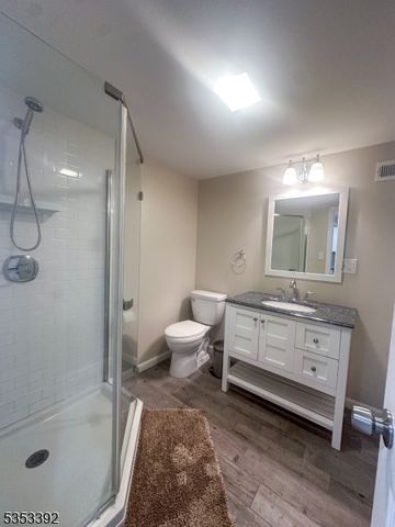 15 Millridge Rd, Secaucus Town, NJ 07094