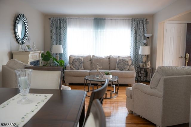 15 Millridge Rd, Secaucus Town, NJ 07094