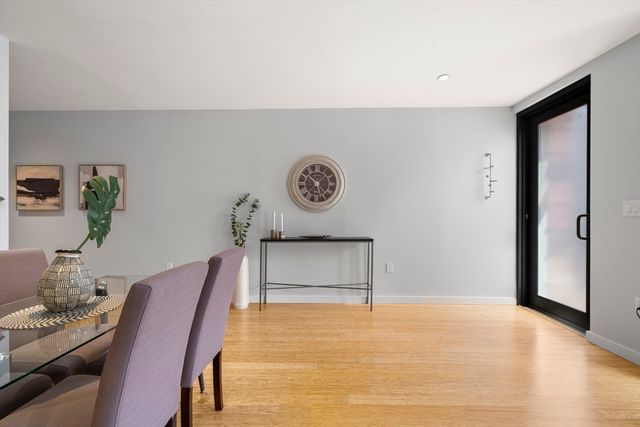 691 Massachusetts Ave TH102, Boston, MA 02118