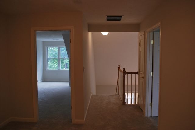 39 Country Hill Rd 39, Holden, MA 01520