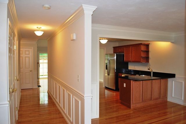 39 Country Hill Rd 39, Holden, MA 01520