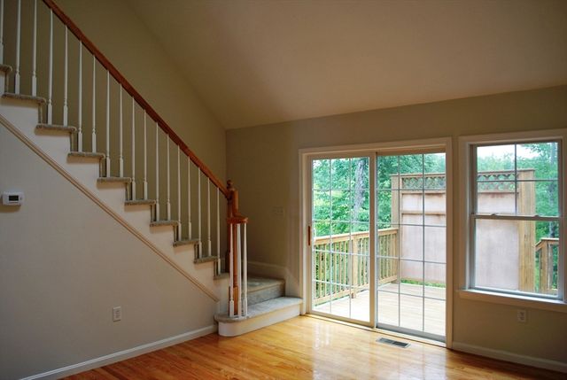 39 Country Hill Rd 39, Holden, MA 01520