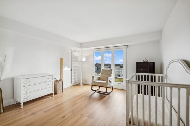 1671 Mission Hills Road S404, Northbrook, IL 60062