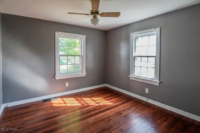 8202 Navarre Road SW, Massillon, OH 44646