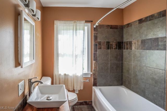 8202 Navarre Road SW, Massillon, OH 44646