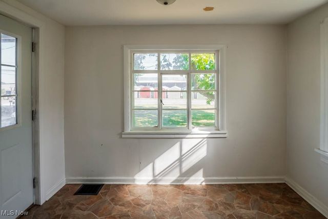 8202 Navarre Road SW, Massillon, OH 44646