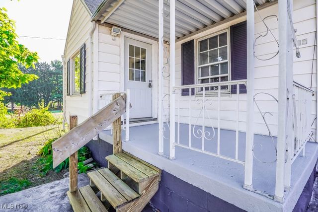 8202 Navarre Road SW, Massillon, OH 44646