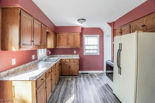 8202 Navarre Road SW, Massillon, OH 44646