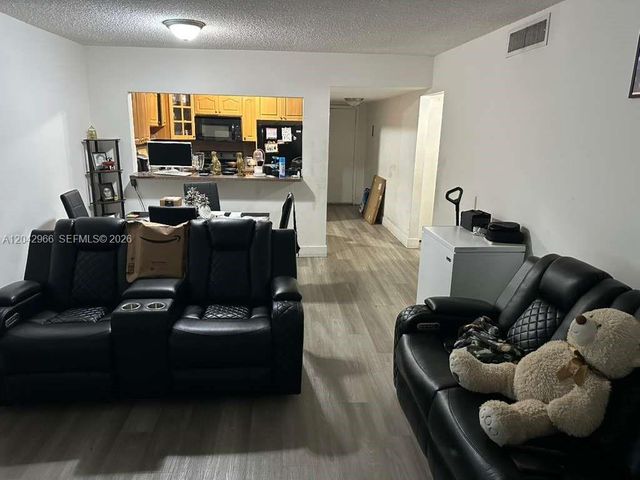 6125 W 20th Avenue 312, Hialeah, FL 33012