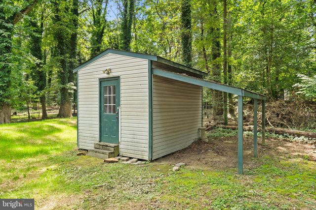 9251 KRIS DR, White Plains, MD 20695