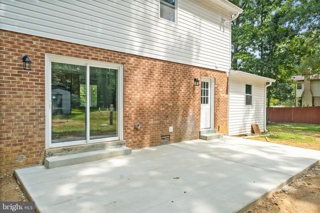 9251 KRIS DR, White Plains, MD 20695